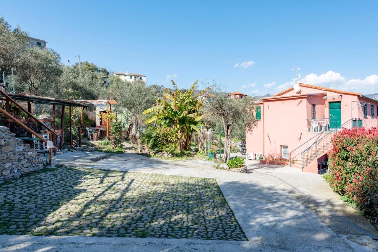 Alla Casa Rosa, Peaceful Apartment Surrounded By Greenery With Free Parking, Wifi & Air Conditioning Rapallo Esterno foto