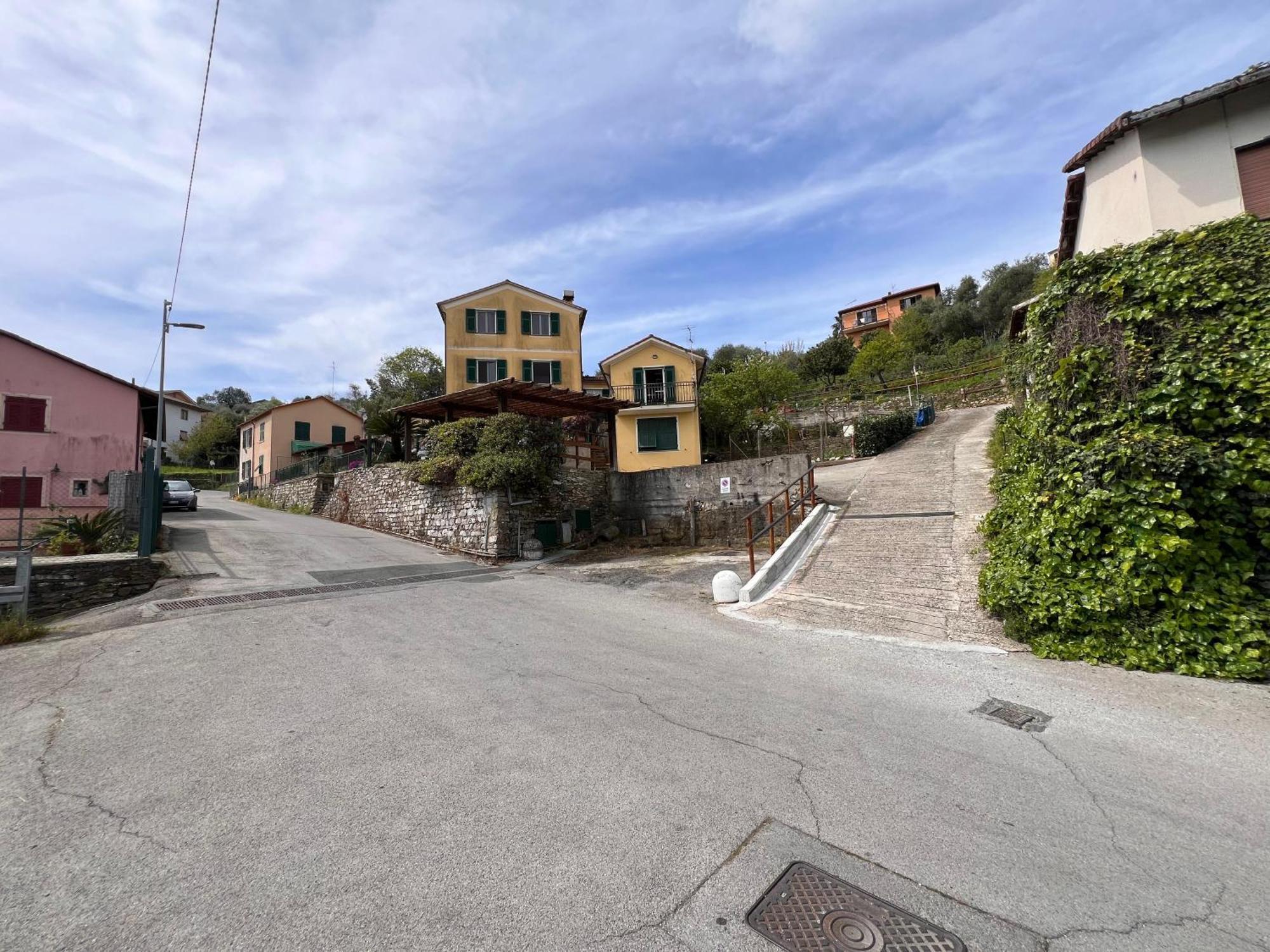 Alla Casa Rosa, Peaceful Apartment Surrounded By Greenery With Free Parking, Wifi & Air Conditioning Rapallo Esterno foto